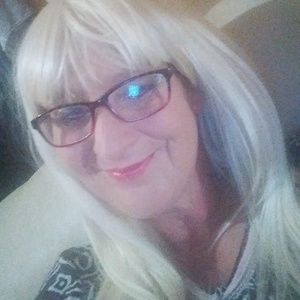 Meet your Posher, Carla